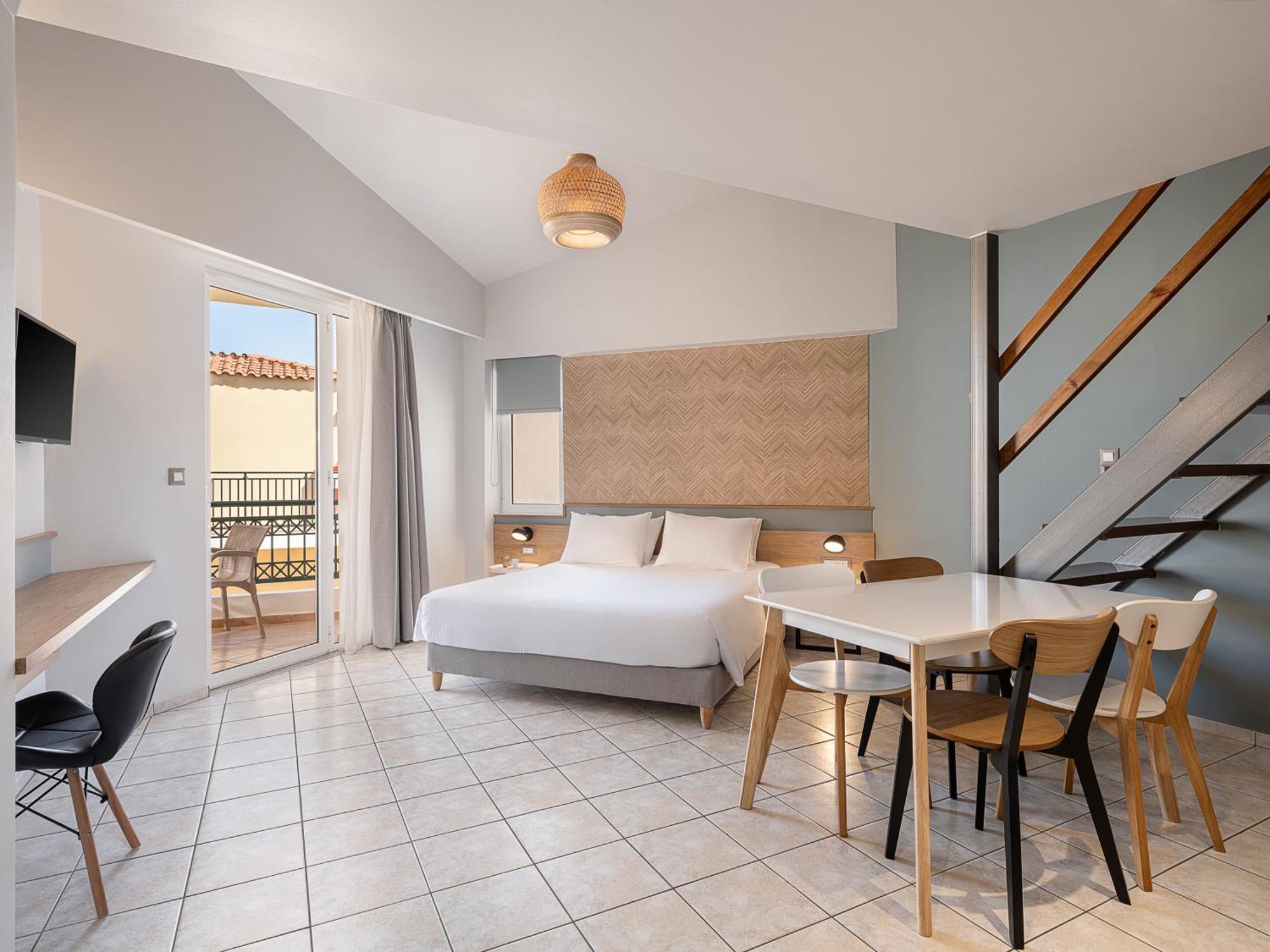 Alexia Beach Hotel Agia Marina Dış mekan fotoğraf