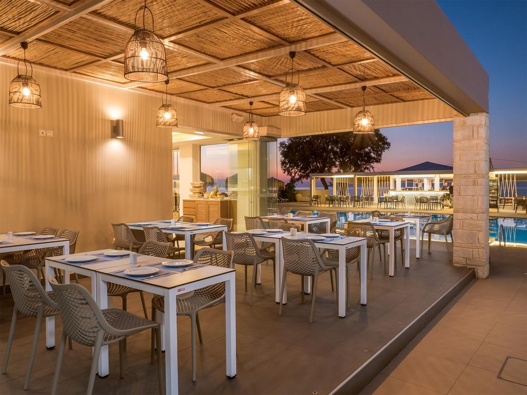 Alexia Beach Hotel Agia Marina Dış mekan fotoğraf